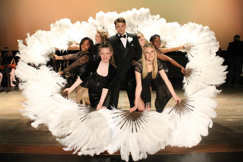 Billy Flynn and the girls